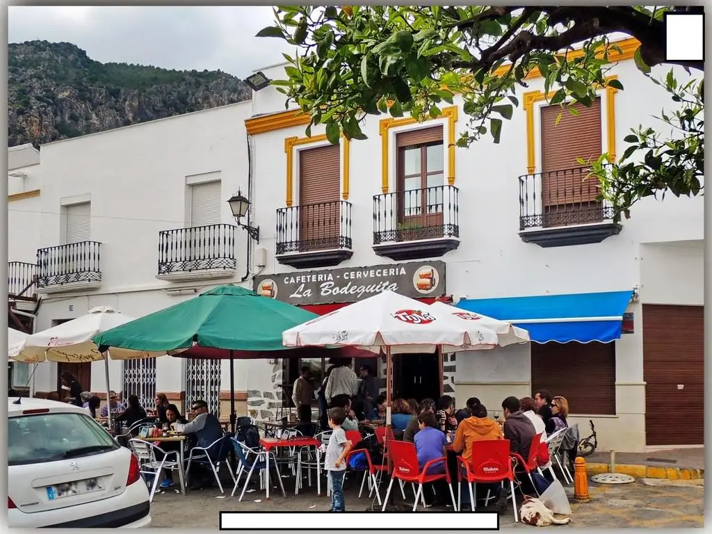 Attico con vasta terrazza.